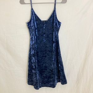 forever 21 womens dress Navy blue crushed velvet spaghetti strap mini dress M
